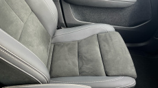 Volvo XC40 2.0 B4P Ultimate Dark 5dr Auto Petrol Estate